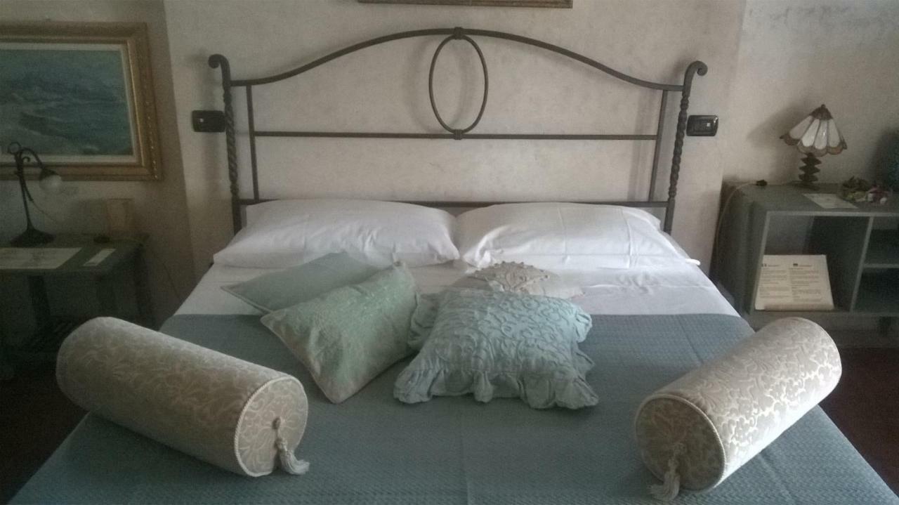 Bed And Breakfast Posserle Padenghe sul Garda Exteriér fotografie